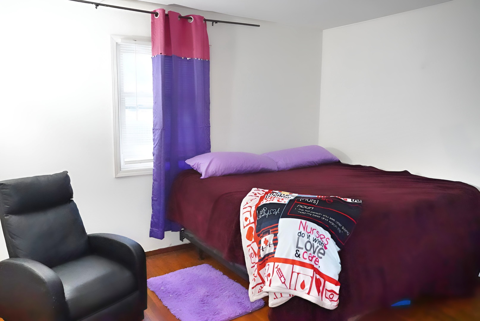 215 Hawthorne Circle, Joliet, IL 60433