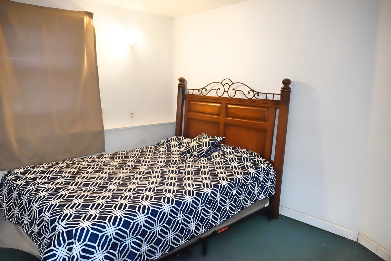 215 Hawthorne Circle, Joliet, IL 60433