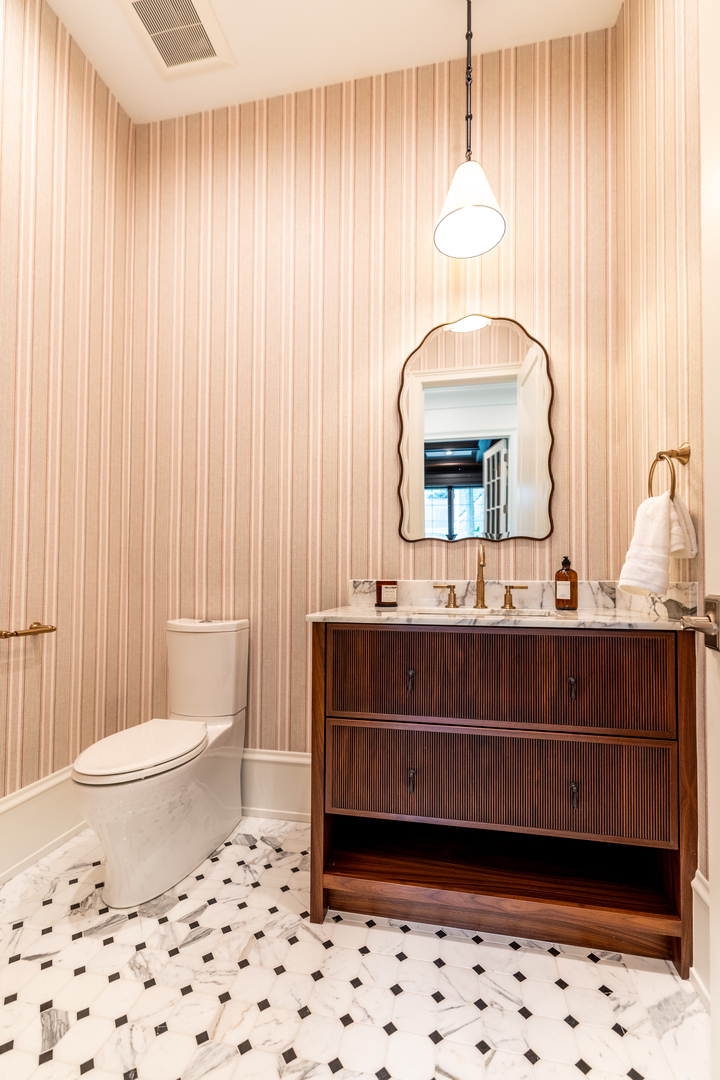 164 Wagner Road, Northfield, IL 60093