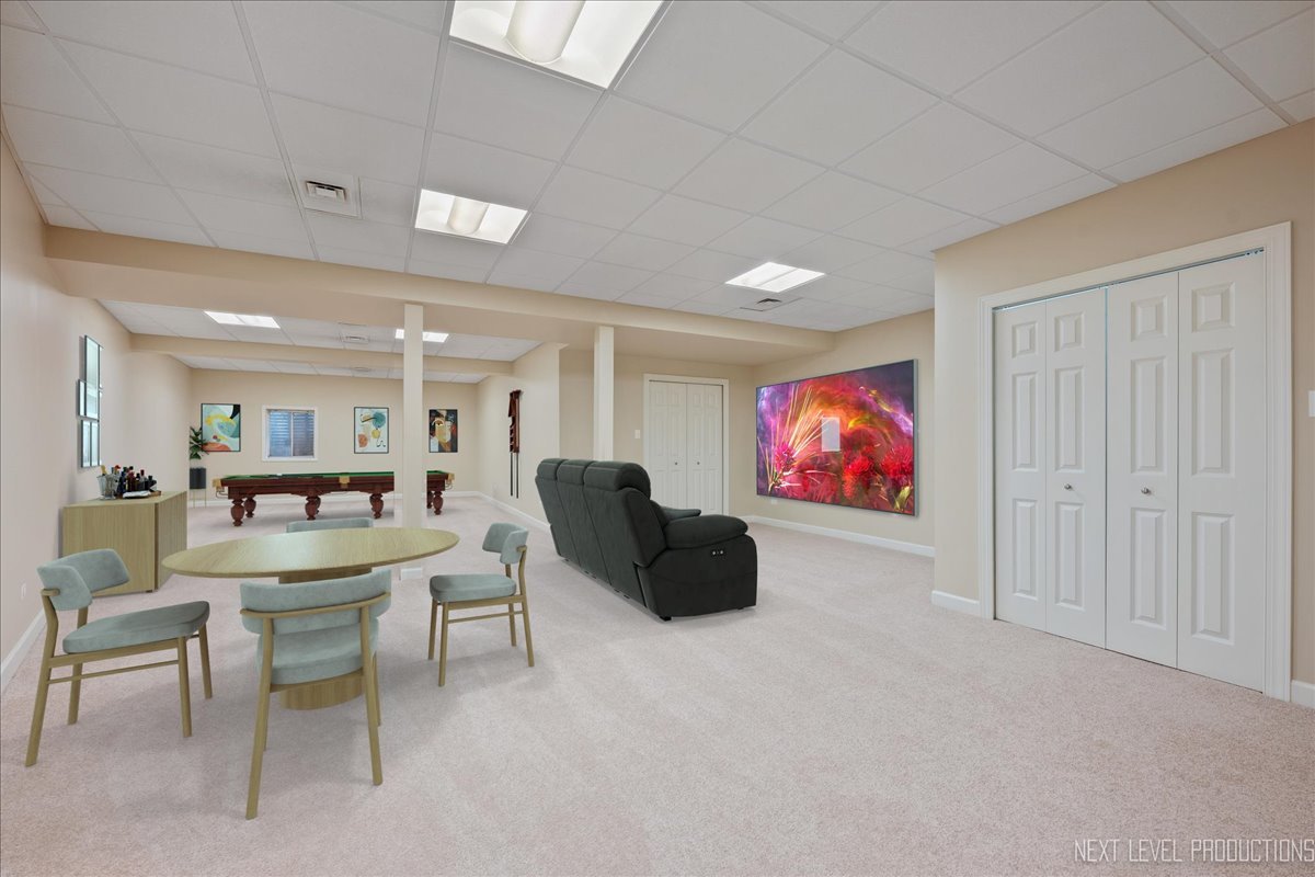 4830 Wolf Road, Western Springs, IL 60558