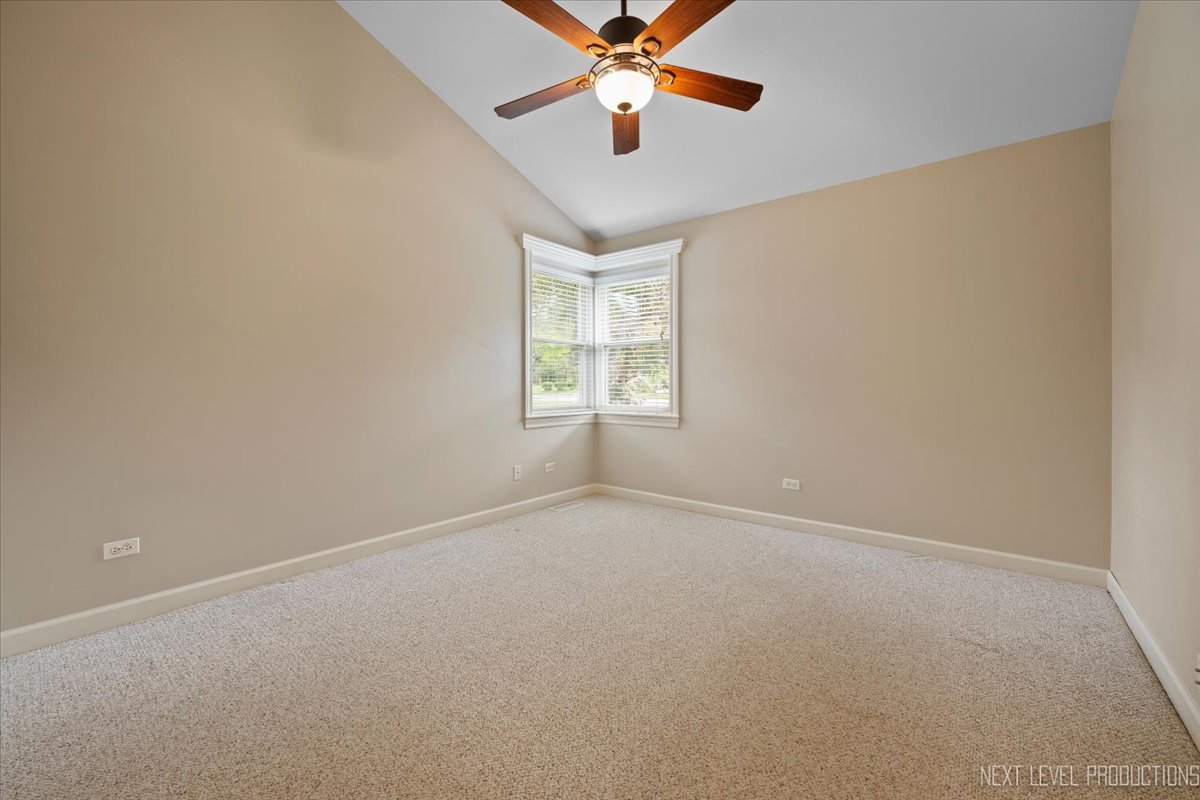 4830 Wolf Road, Western Springs, IL 60558