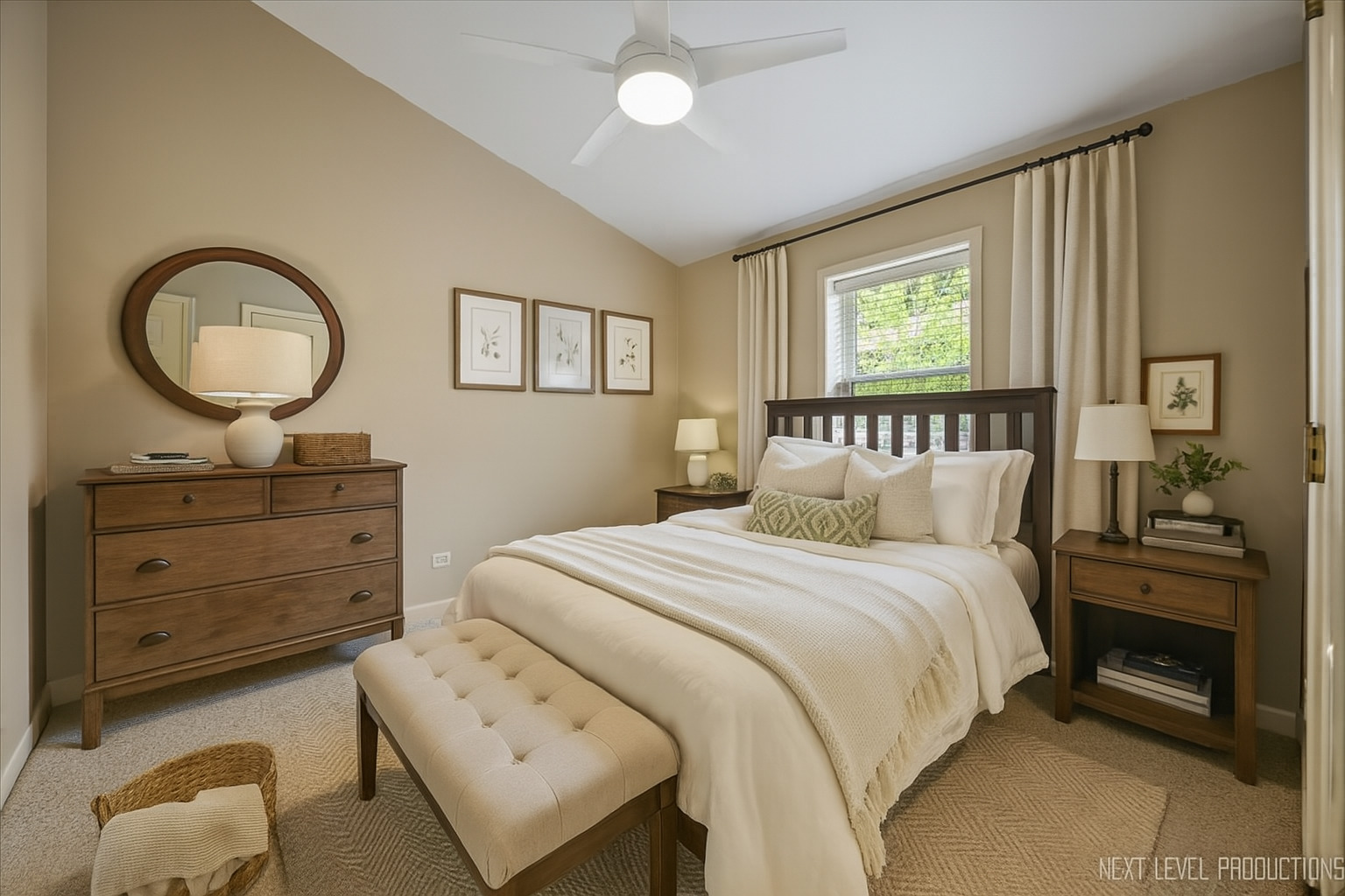 4830 Wolf Road, Western Springs, IL 60558