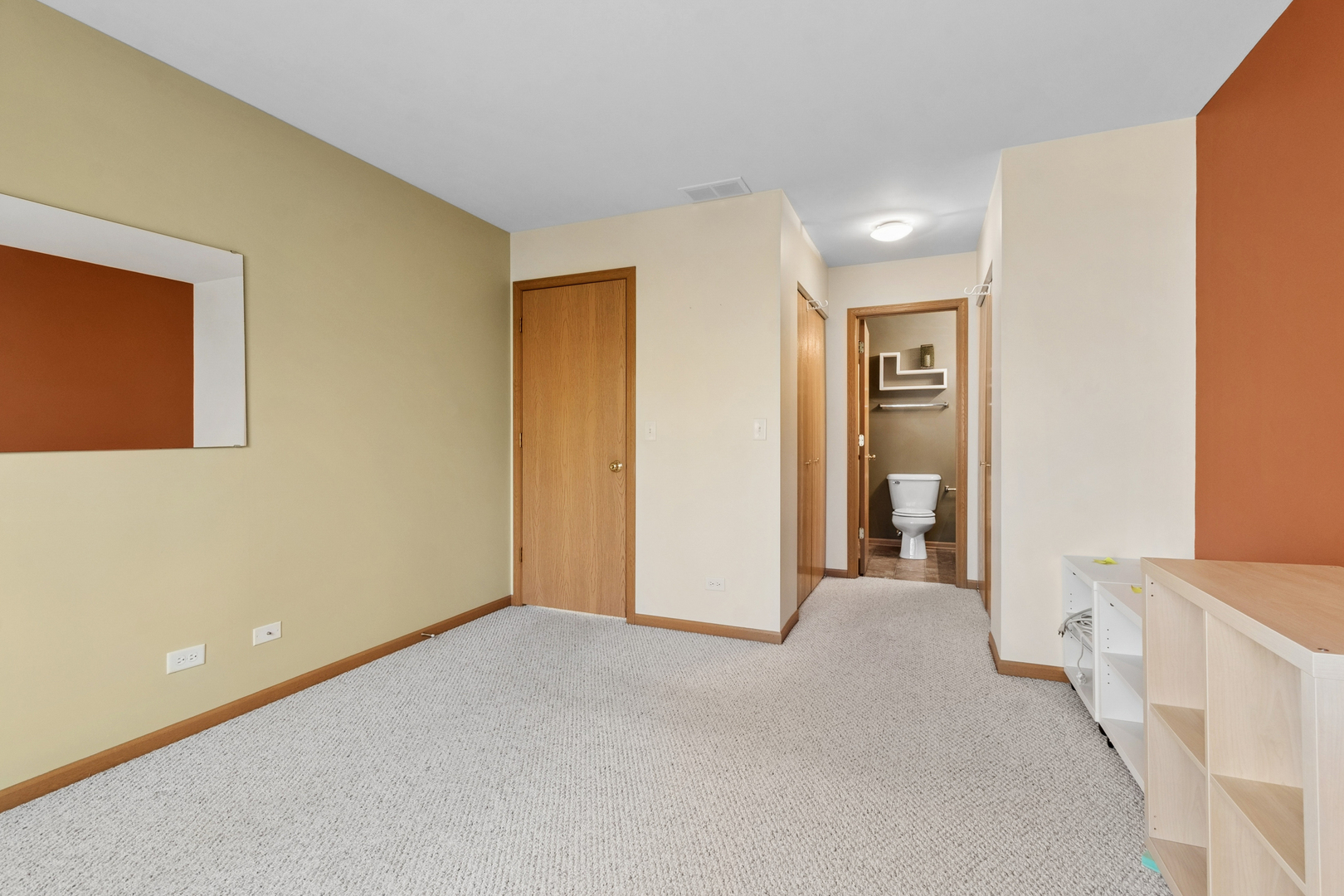 31754 N Pineview Boulevard, Lakemoor, IL 60051