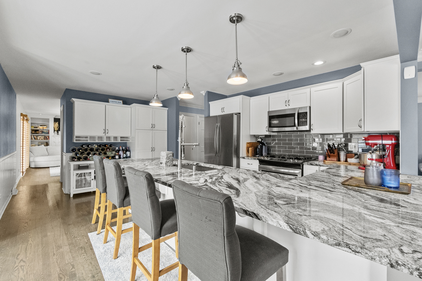 401 69th Street, Darien, IL 60561