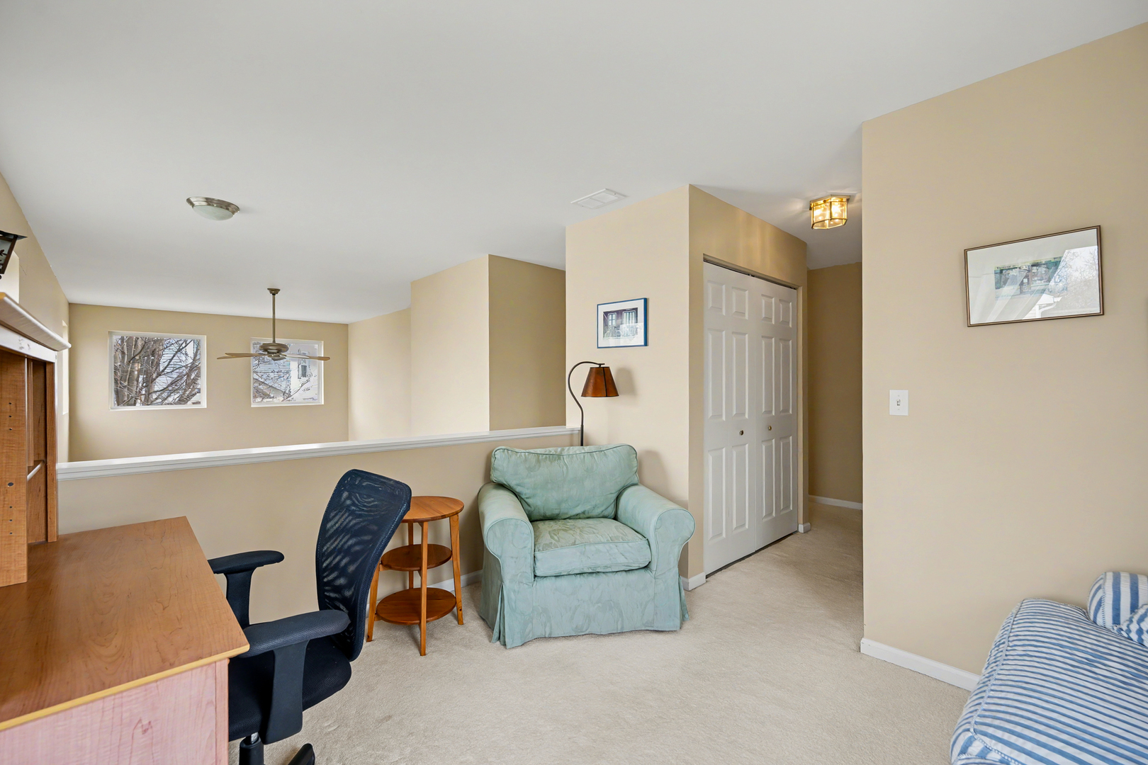 2298 Woodside Drive, Carpentersville, IL 60110