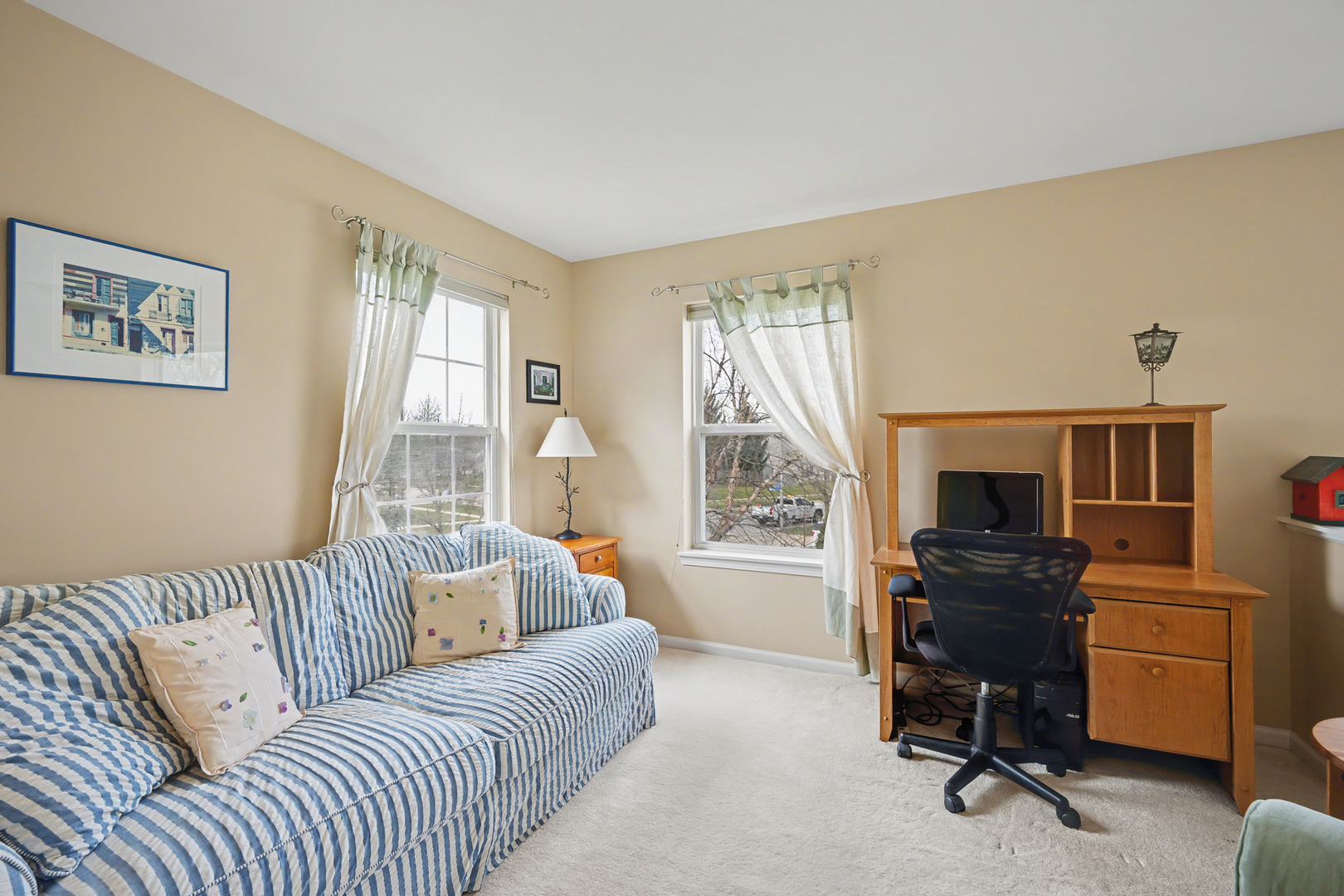 2298 Woodside Drive, Carpentersville, IL 60110