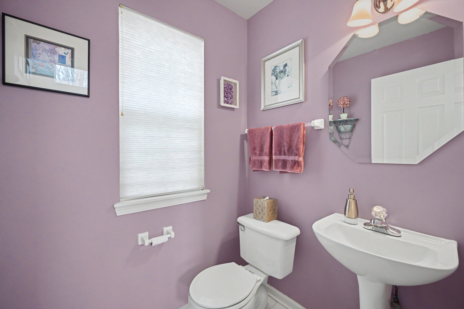 2298 Woodside Drive, Carpentersville, IL 60110