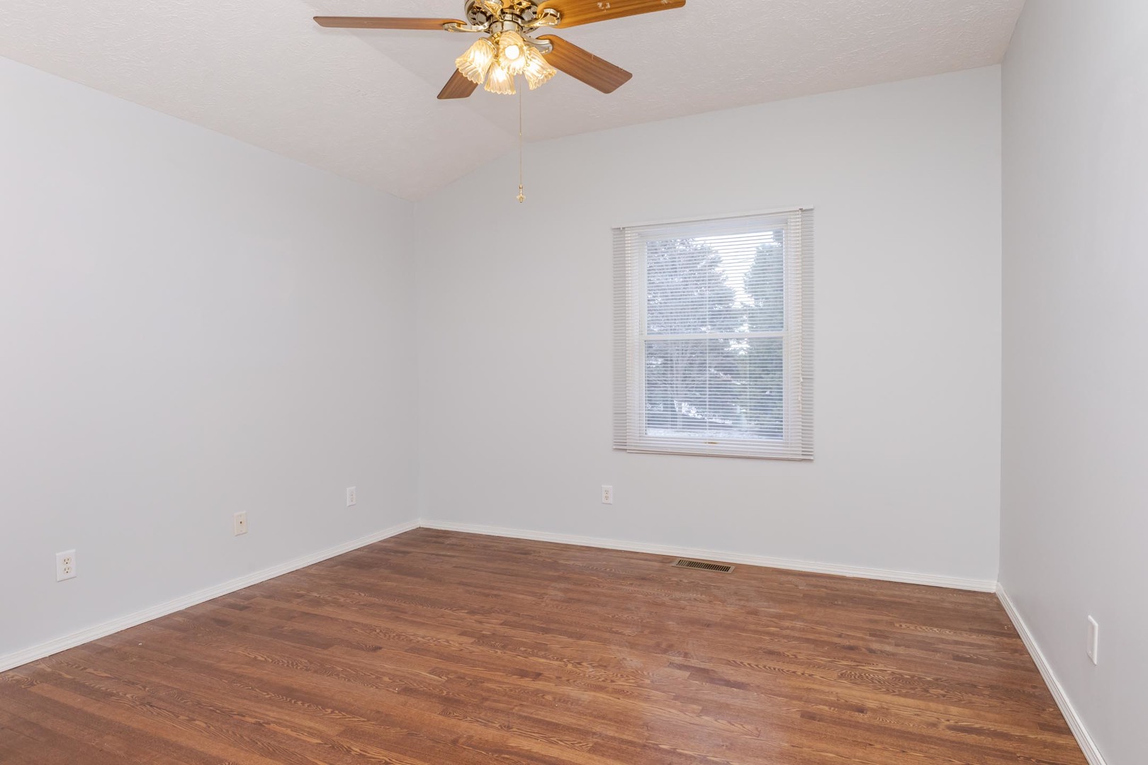 67 Astoria Way, Bloomington, IL 61704