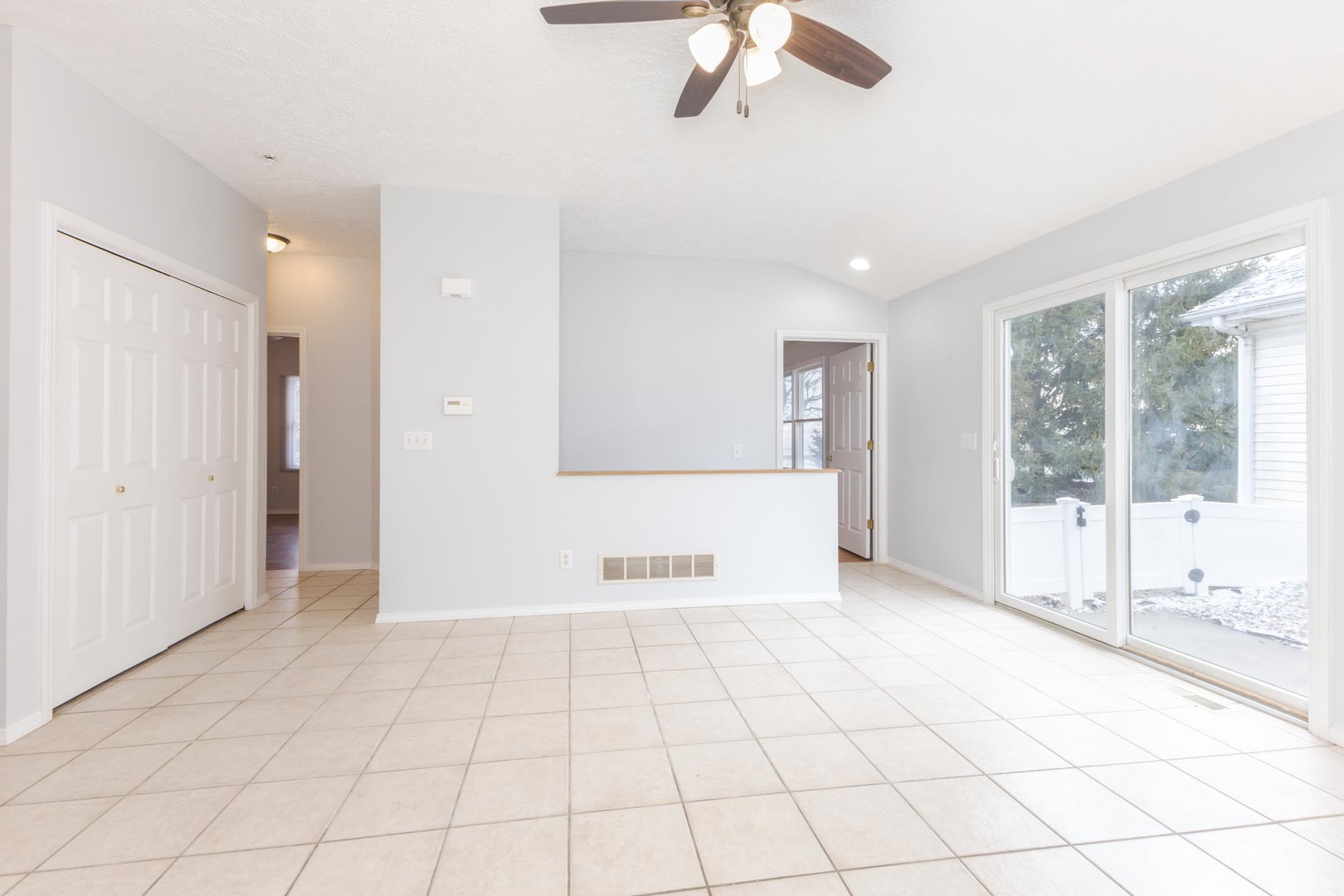 67 Astoria Way, Bloomington, IL 61704