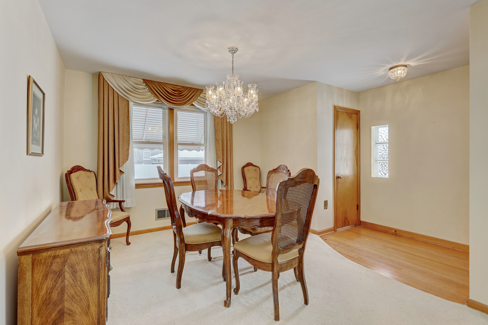 1850 Kensington Avenue, Westchester, IL 60154