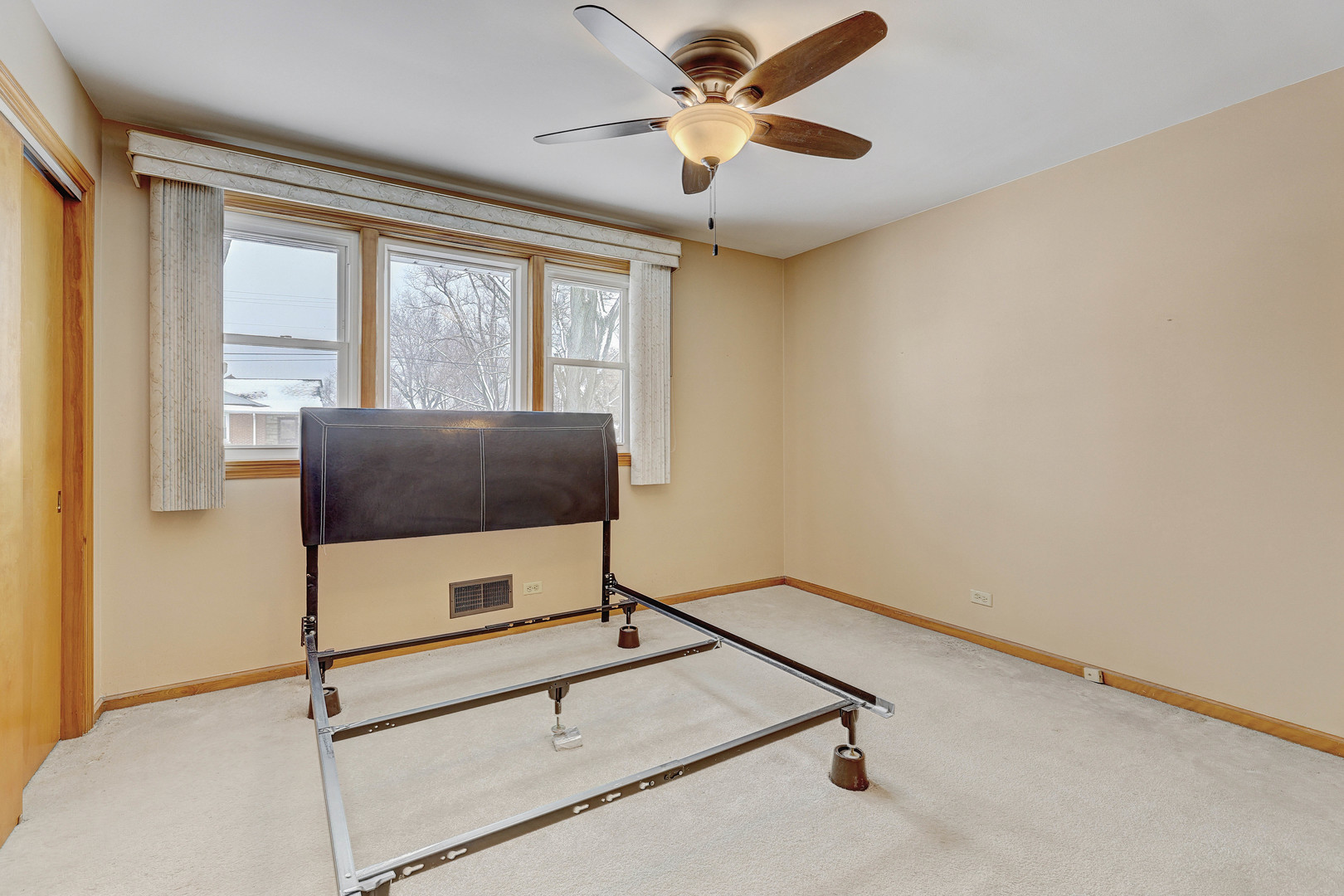 1850 Kensington Avenue, Westchester, IL 60154