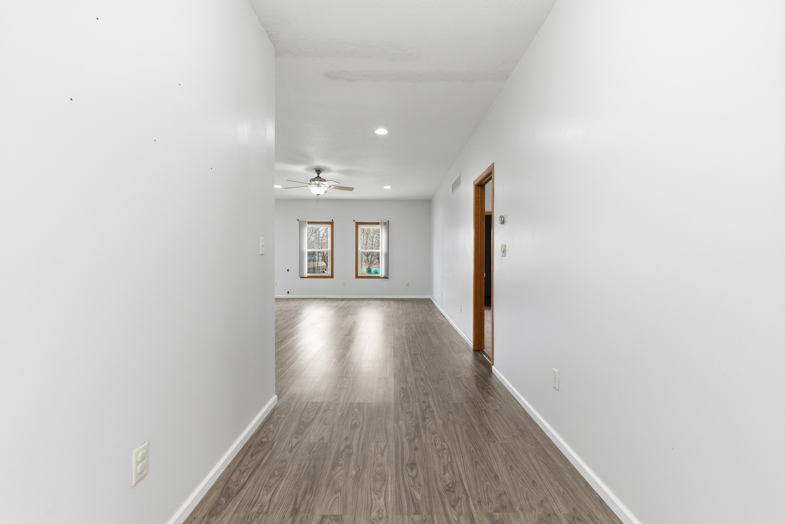 660 W 1st Street, Braidwood, IL 60408