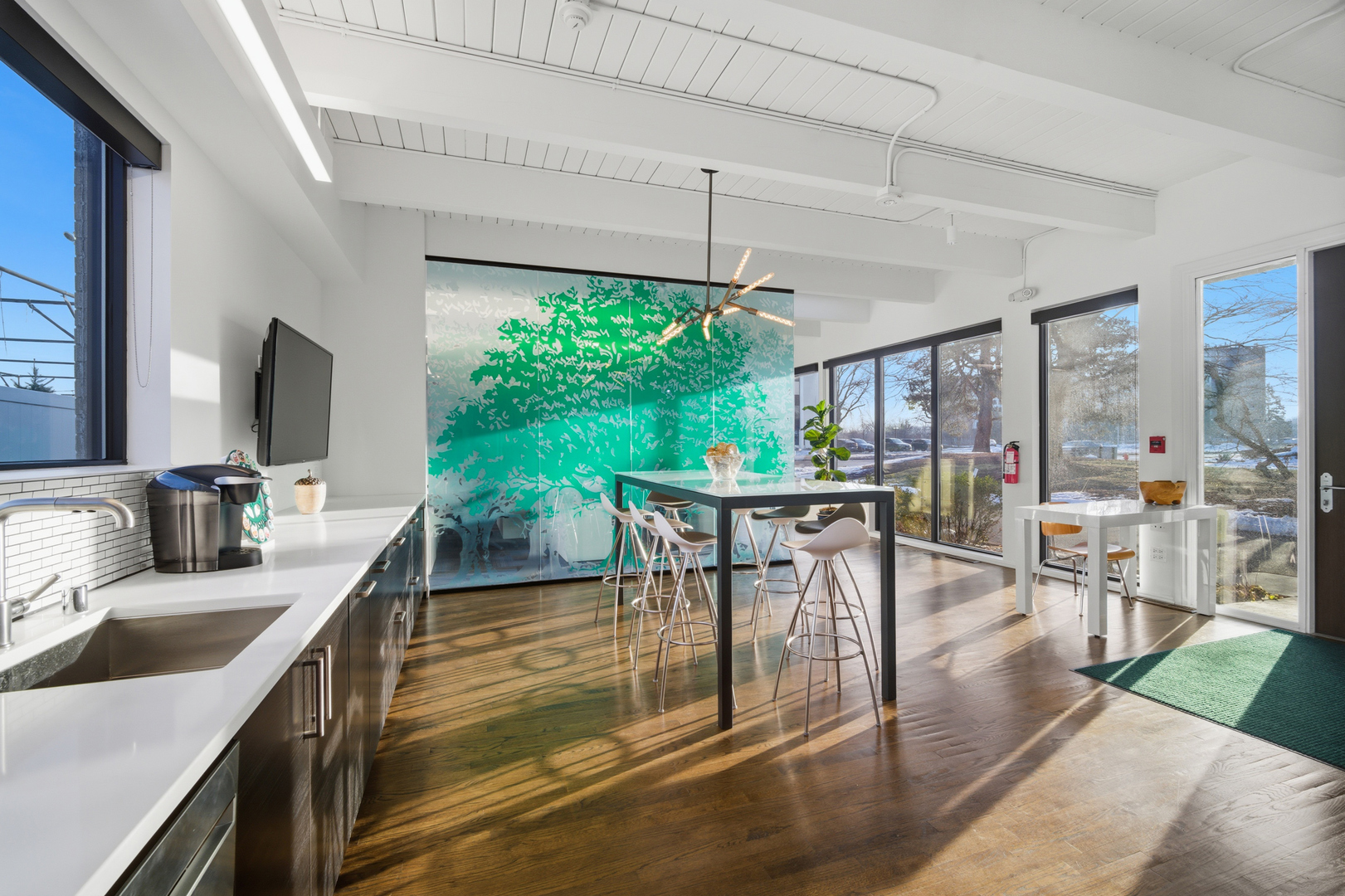 836 Skokie Boulevard, Northbrook, IL 60062