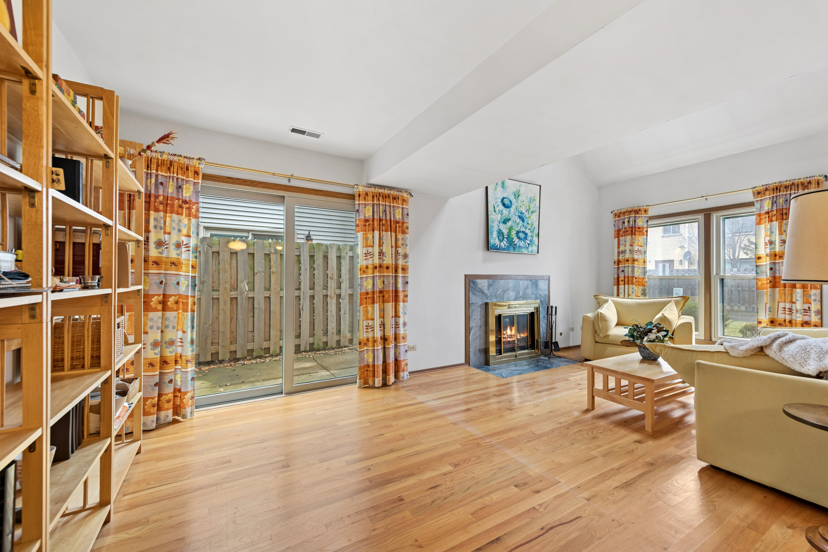 237 N Walnut Street #H, Bensenville, IL 60106