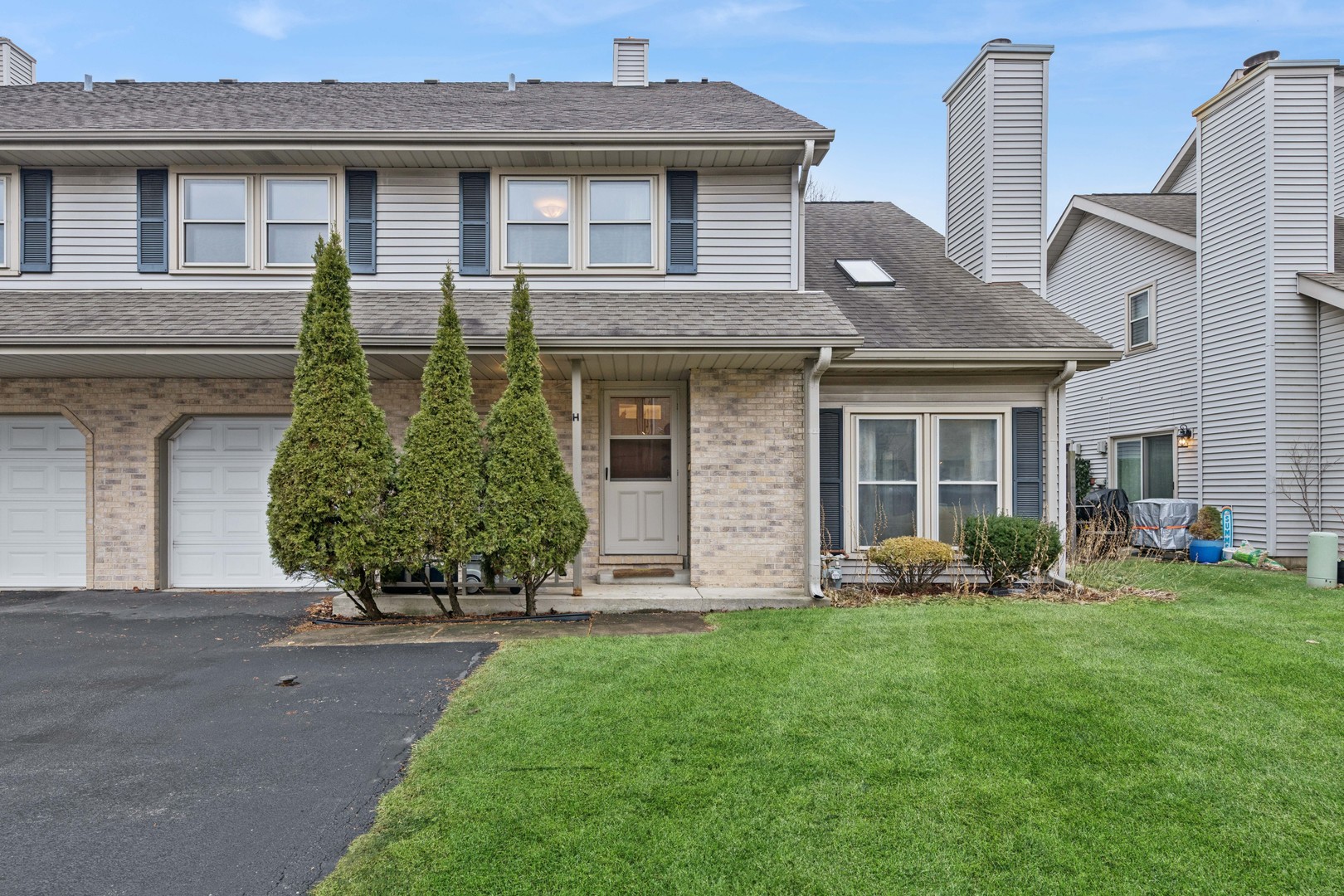 237 N Walnut Street #H, Bensenville, IL 60106