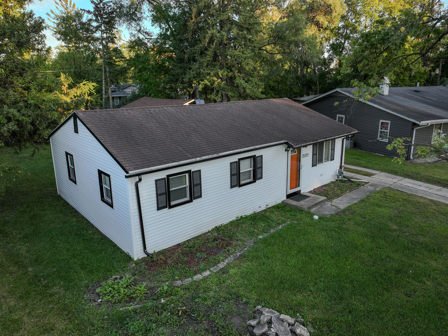 15315 Cherry Lane, Markham, IL 60428