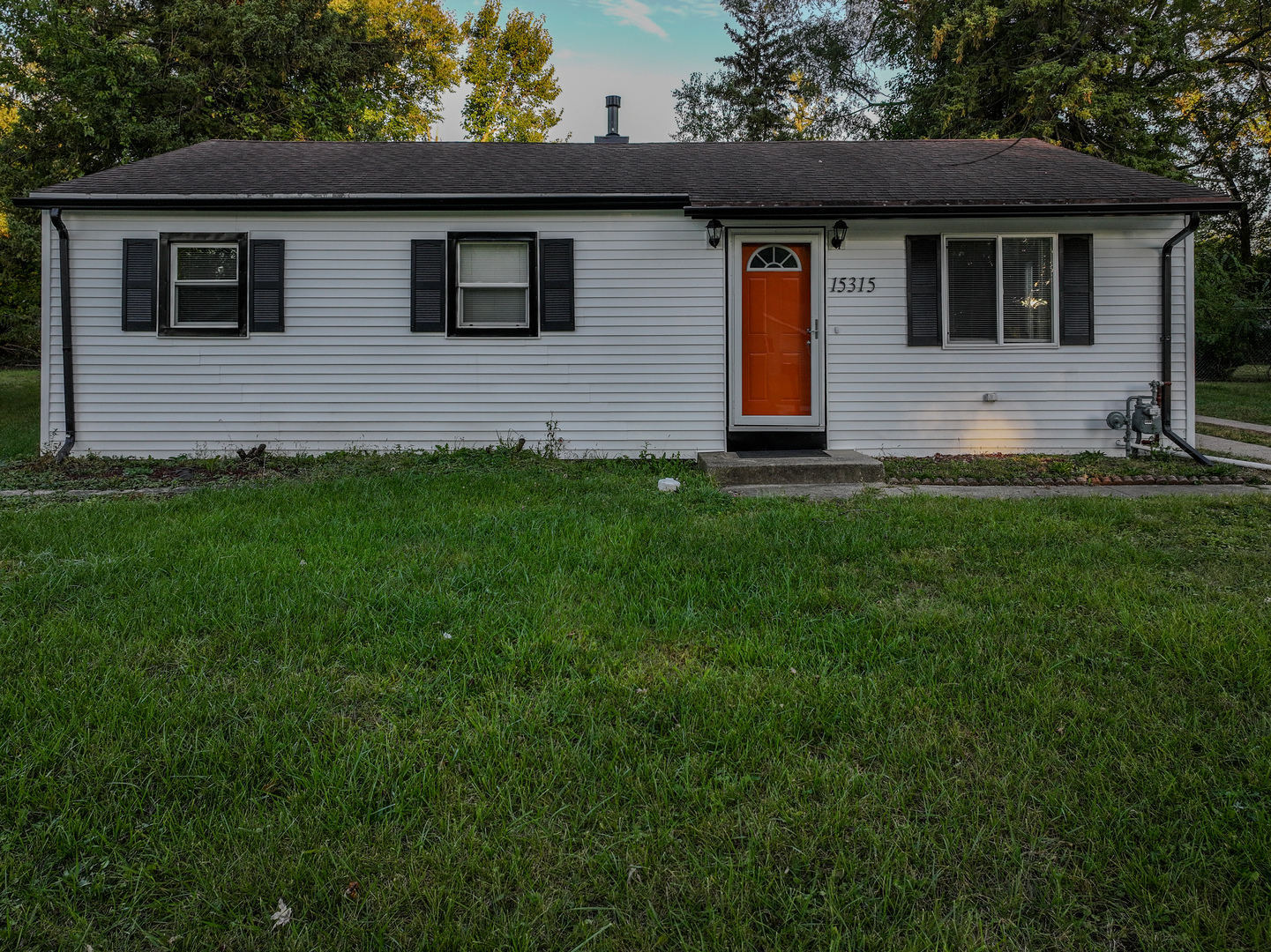 15315 Cherry Lane, Markham, IL 60428