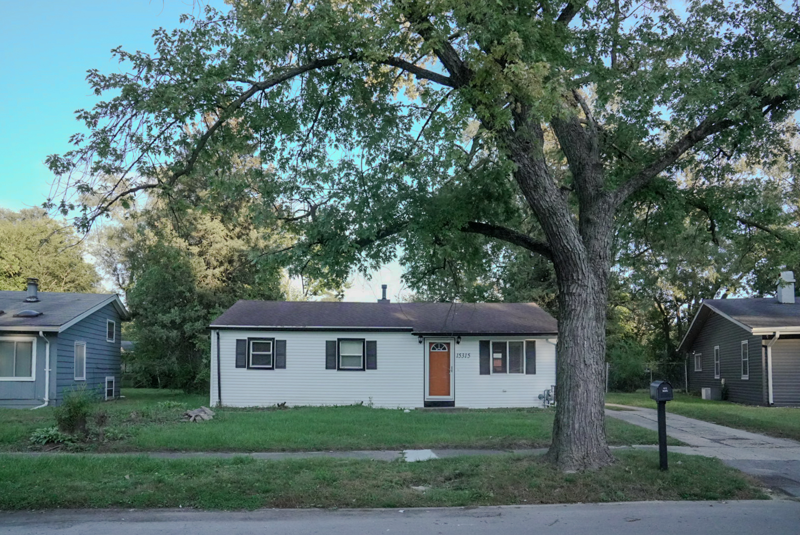 15315 Cherry Lane, Markham, IL 60428