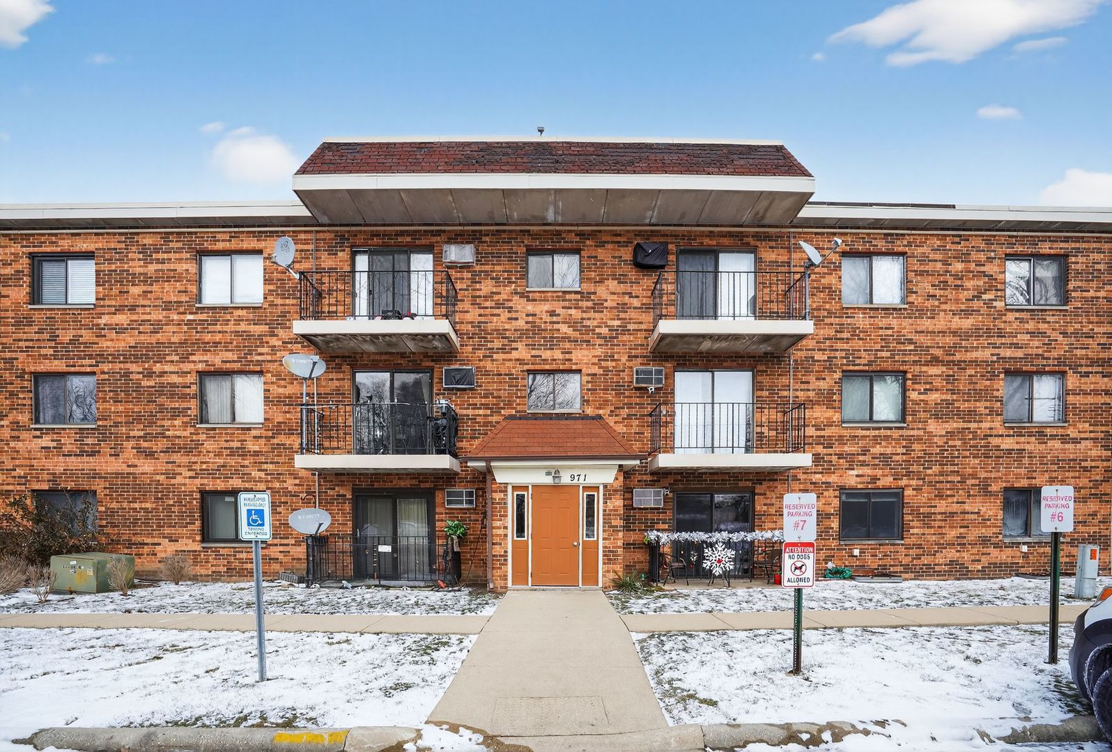 971 N Rohlwing Road #G-B, Addison, IL 60101