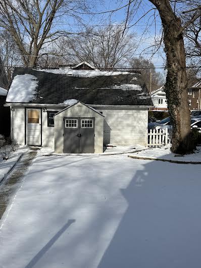 404 Gillett Avenue #2, Waukegan, IL 60085