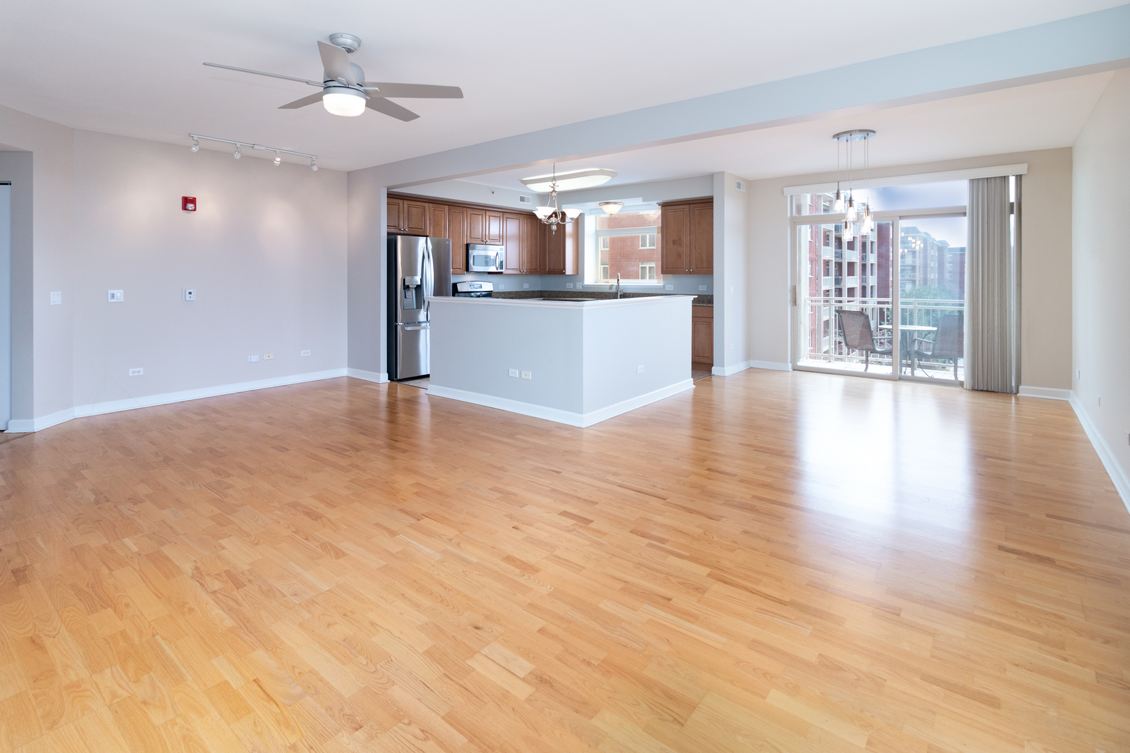 8440 Callie Avenue #C405, Morton Grove, IL 60053