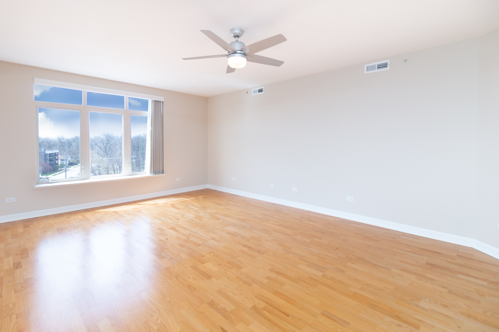 8440 Callie Avenue #C405, Morton Grove, IL 60053