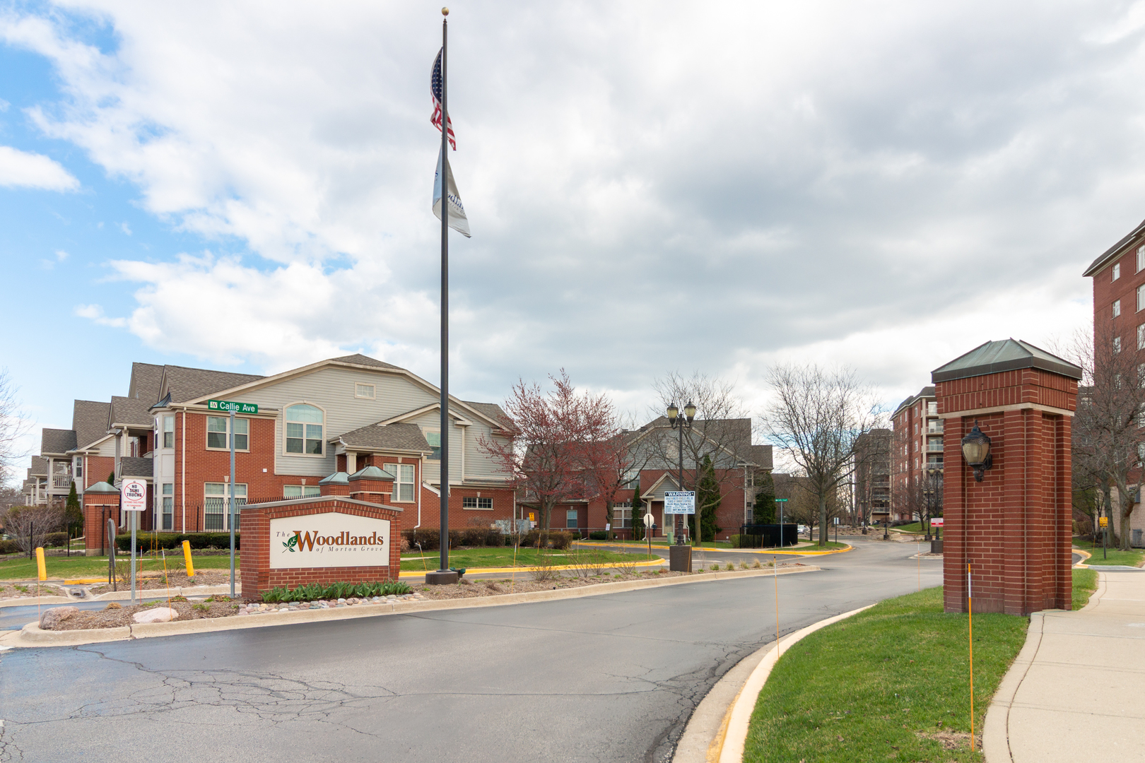 8440 Callie Avenue #C405, Morton Grove, IL 60053