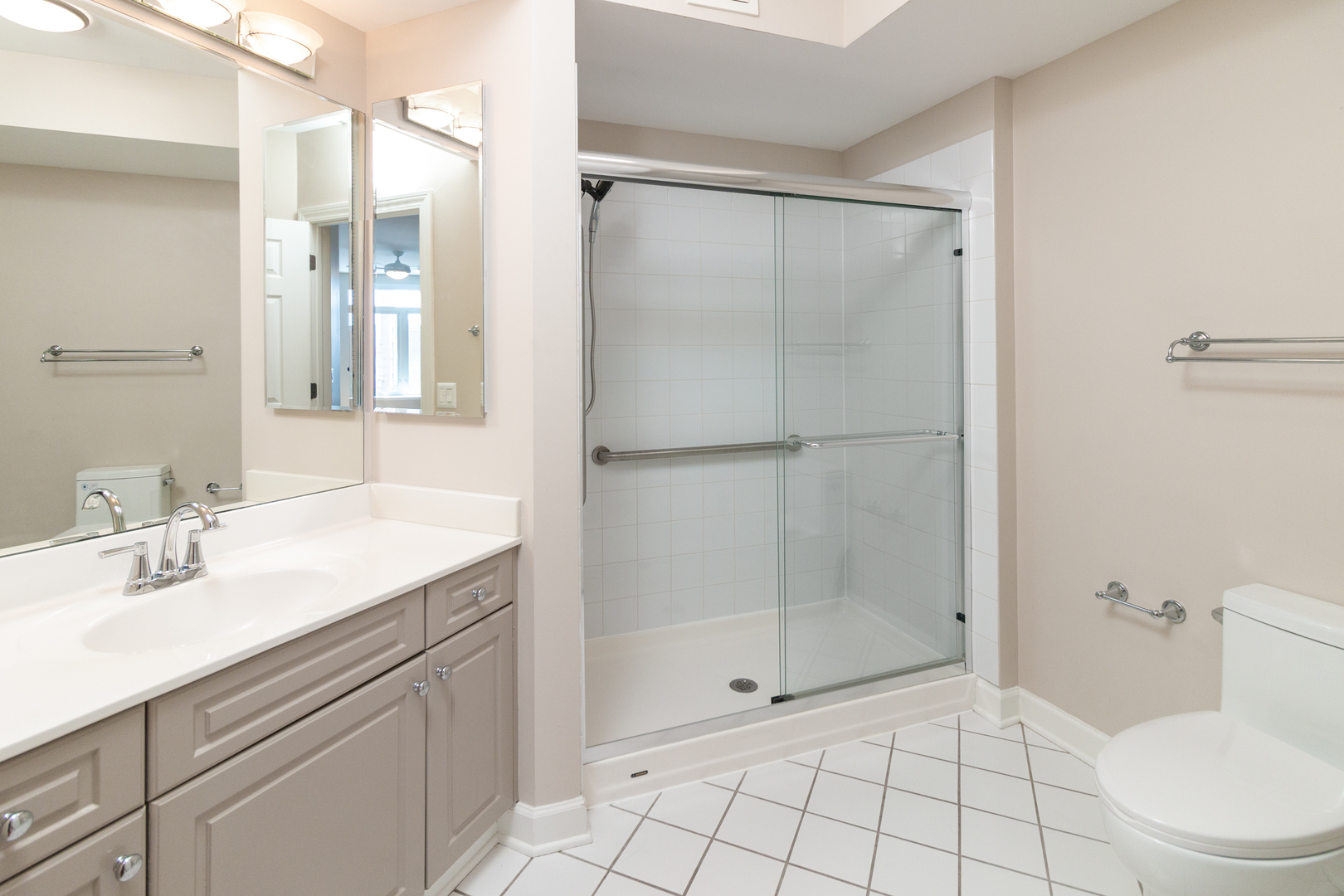 8440 Callie Avenue #C405, Morton Grove, IL 60053