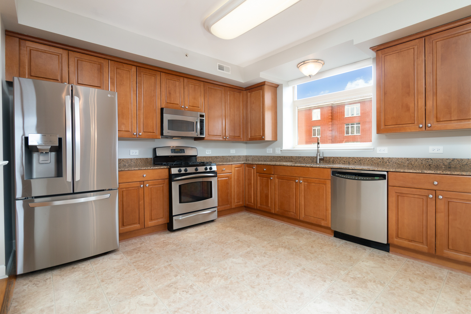 8440 Callie Avenue #C405, Morton Grove, IL 60053