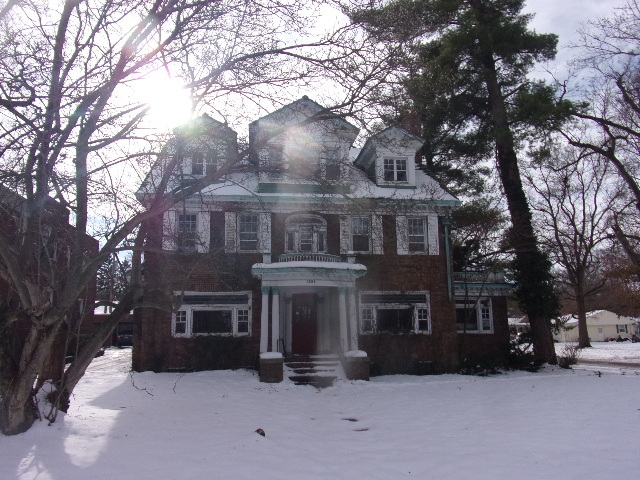 1595 W Macon Street, Decatur, IL 62522