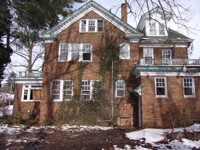 1595 W Macon Street, Decatur, IL 62522