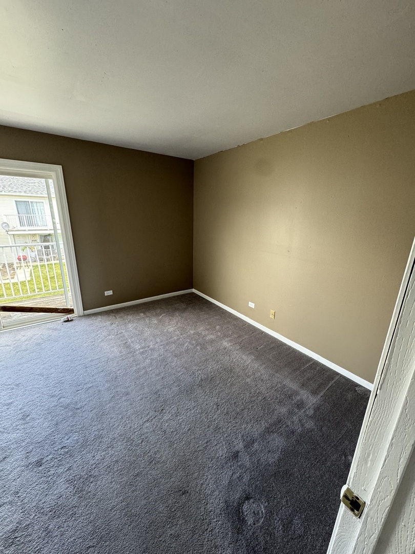 420 Meadowgreen Lane, Round Lake Beach, IL 60073