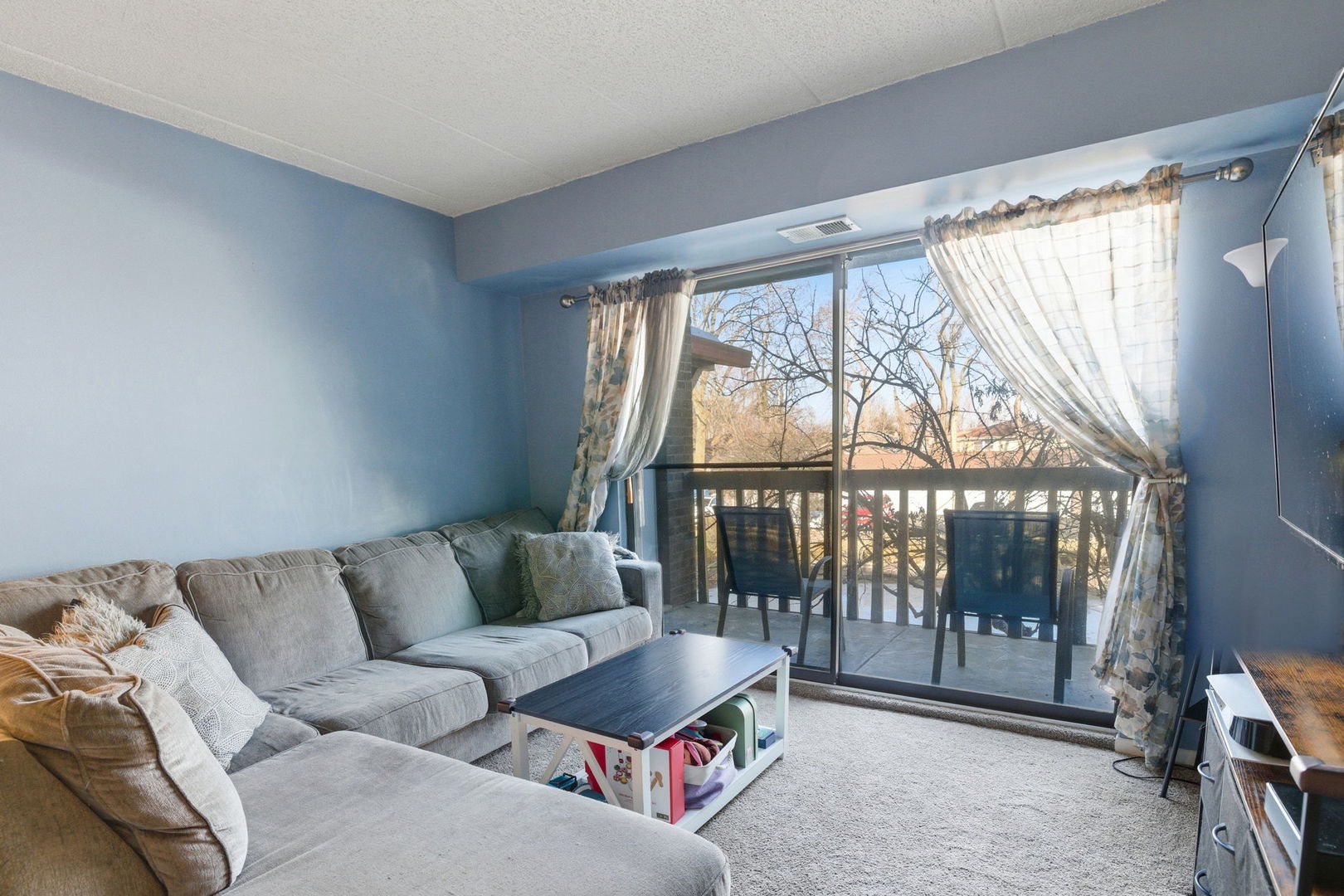 13616 Royal Court #207, Crestwood, IL 60418