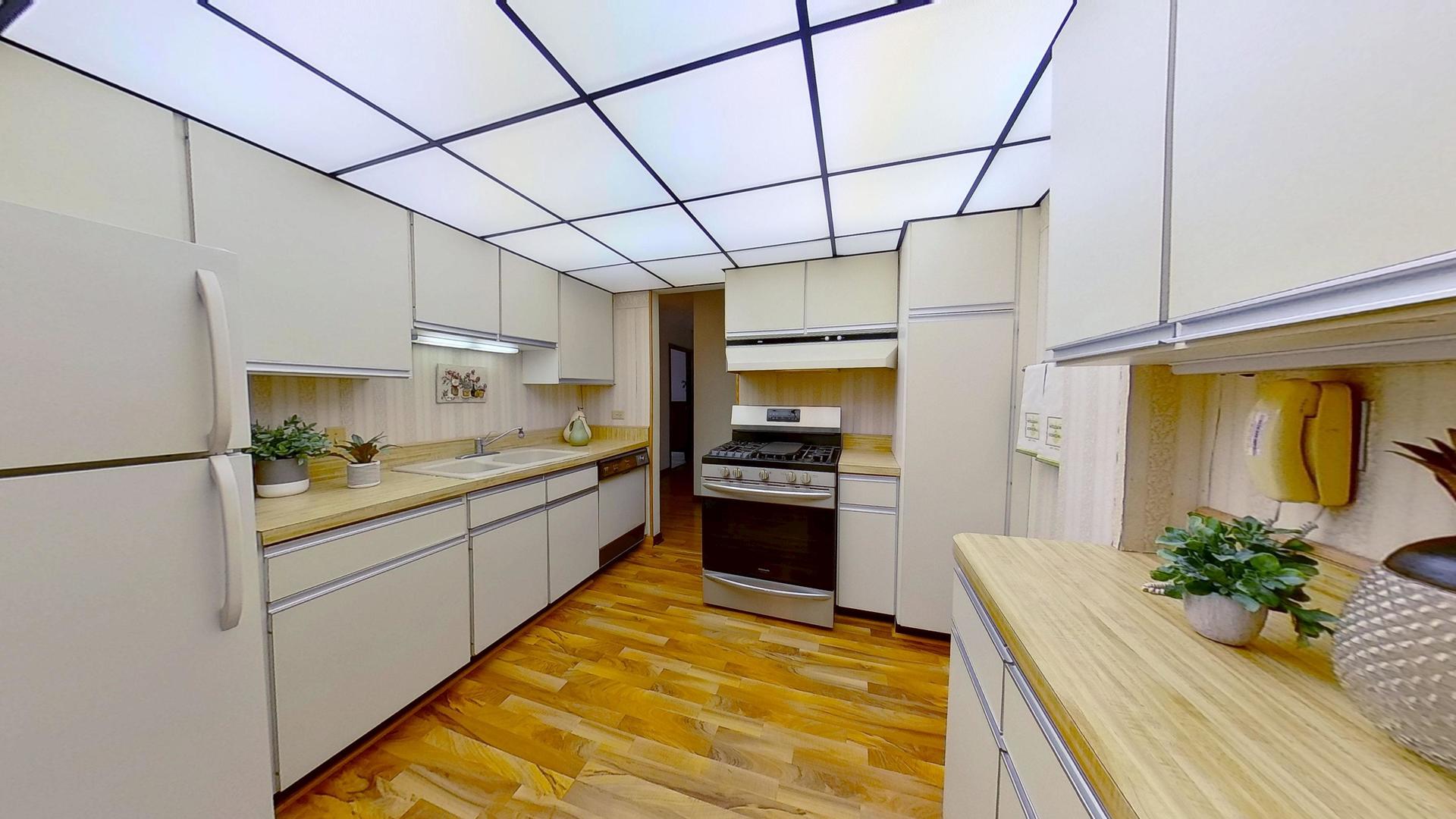 2211 S Stewart Avenue #3D, Lombard, IL 60148