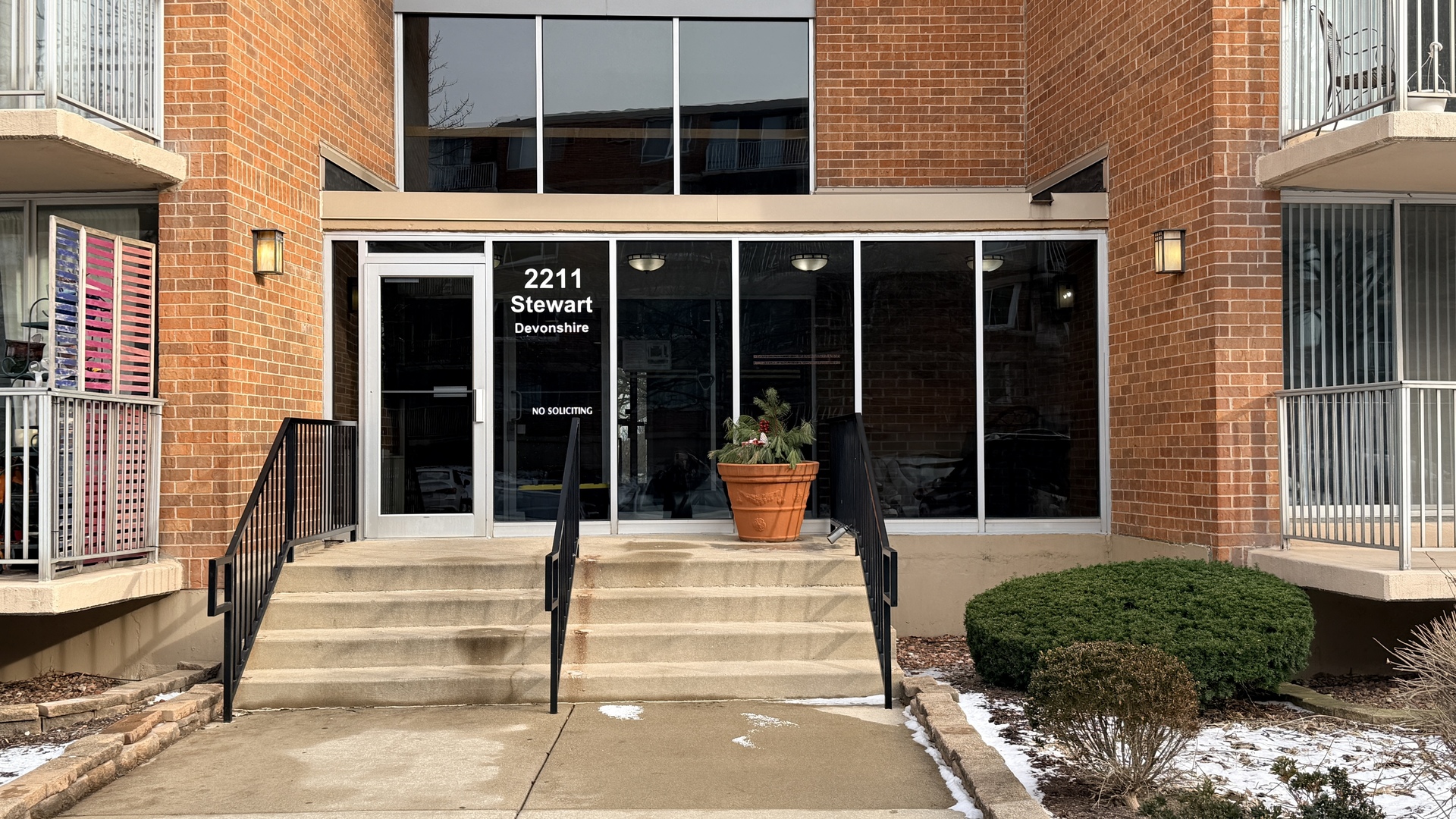 2211 S Stewart Avenue #3D, Lombard, IL 60148