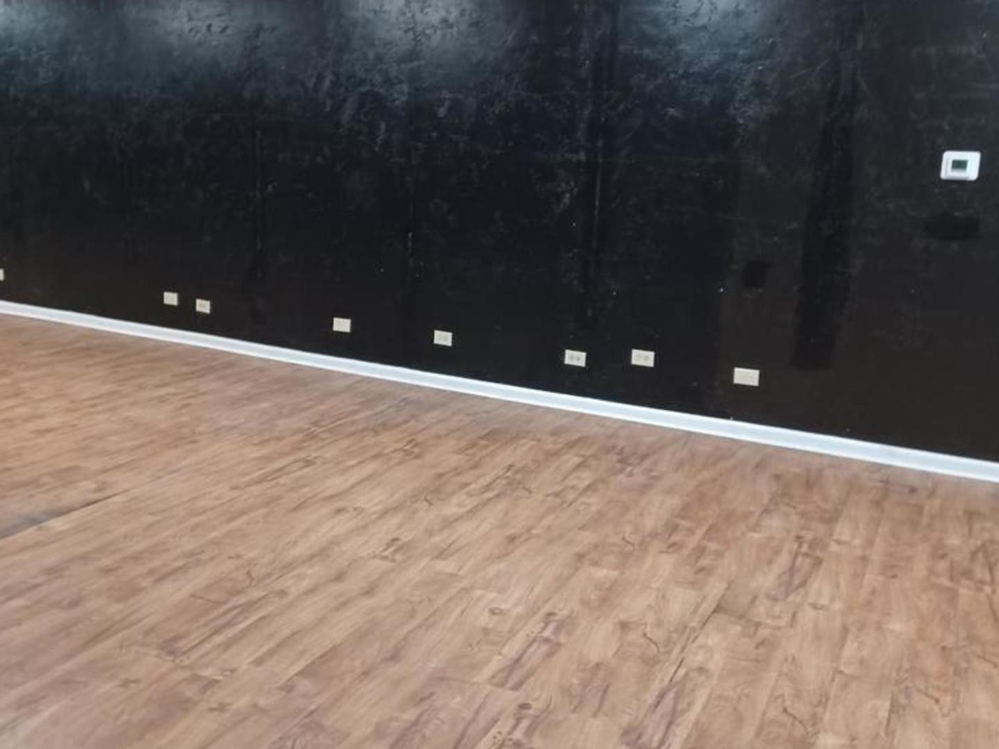 3412 Chicago Road, Steger, IL 60475