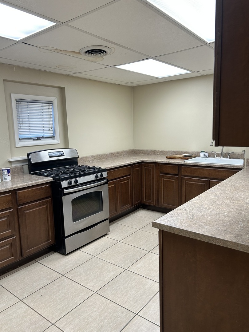 4503 W Lake Street, Melrose Park, IL 60160