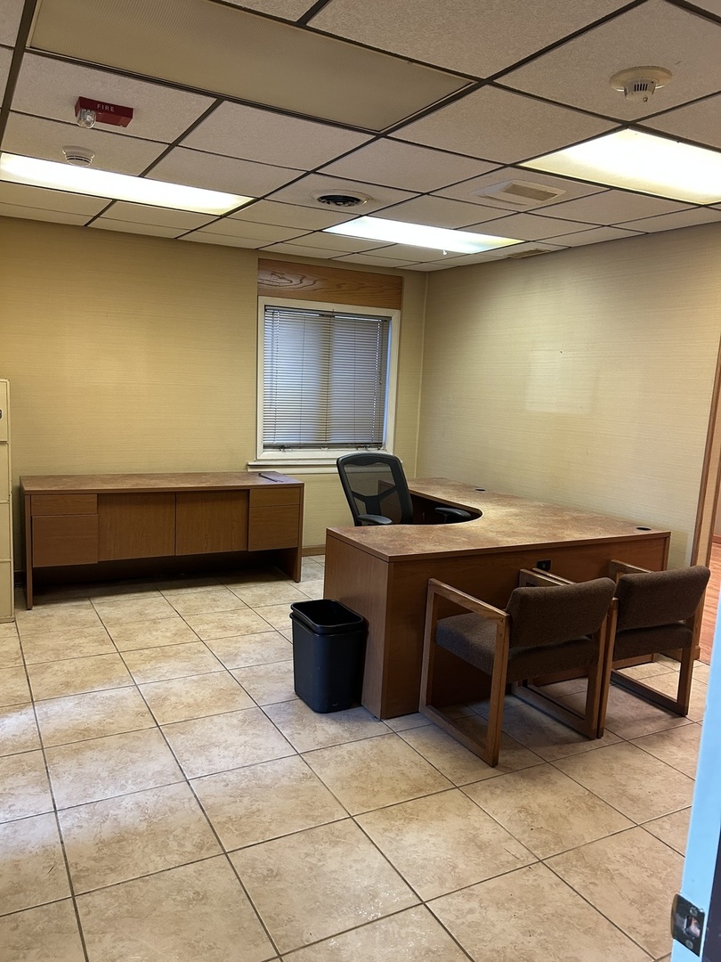 4503 W Lake Street, Melrose Park, IL 60160