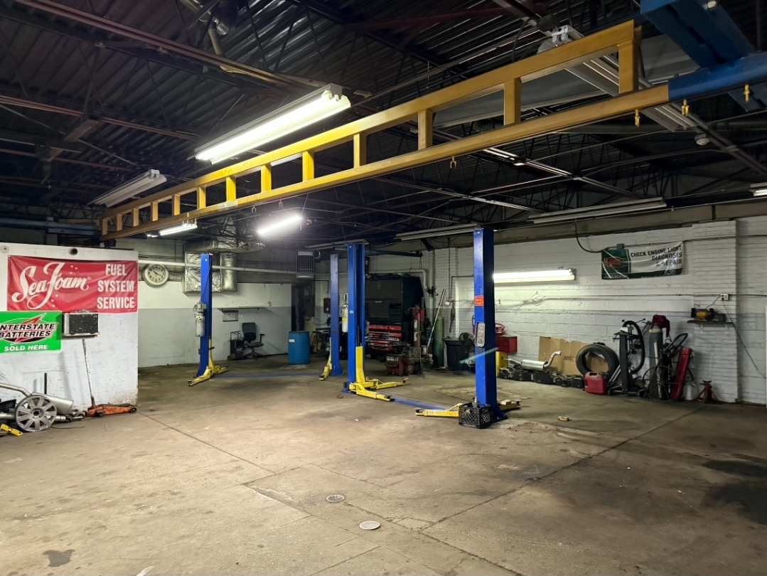 2405 Division Street #102, Melrose Park, IL 60160