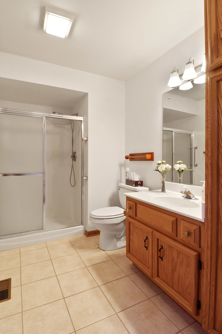 27106 S Fountainview Drive, Crete, IL 60417