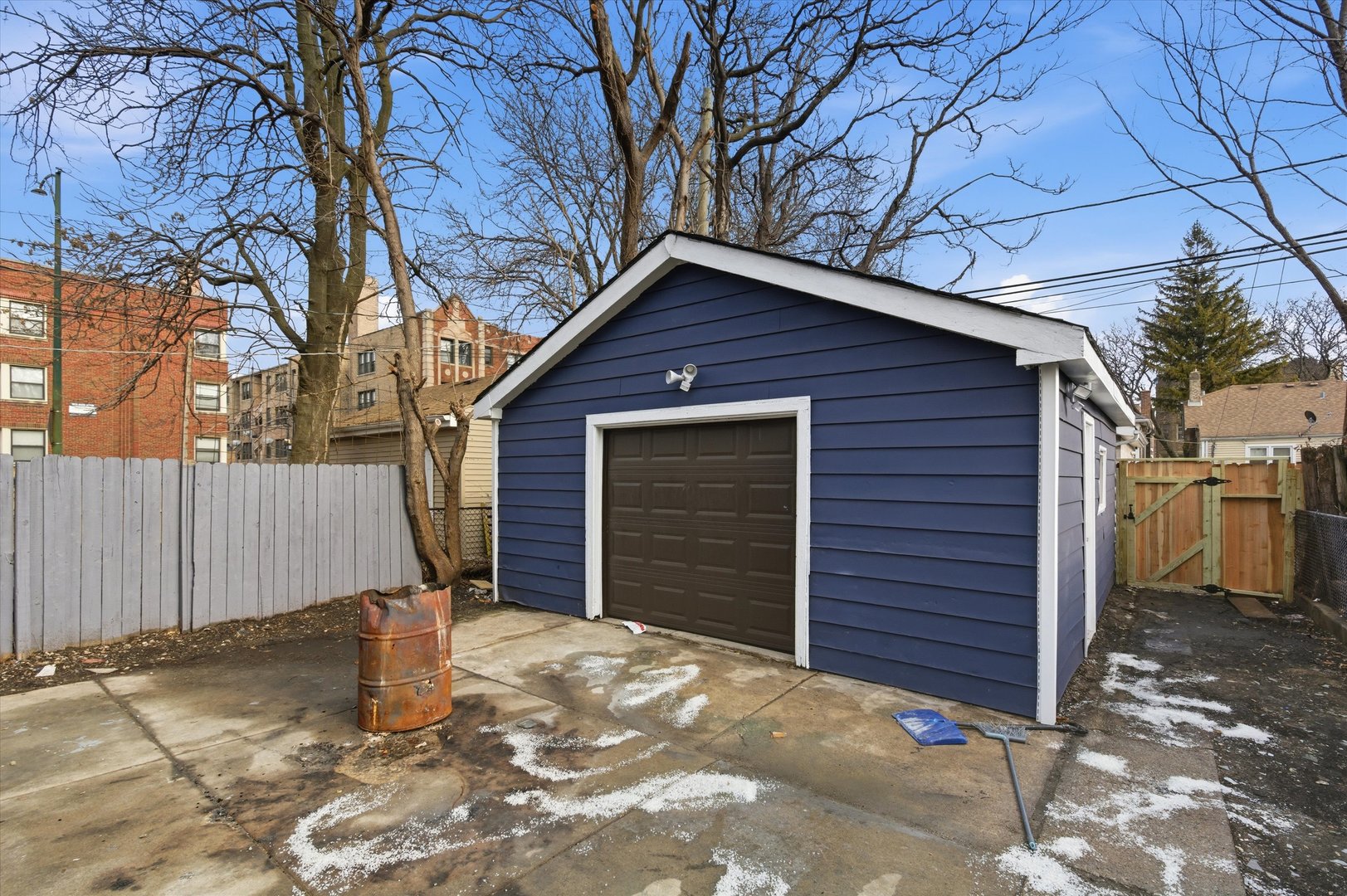 8305 S MARYLAND Avenue, Chicago, IL 60619