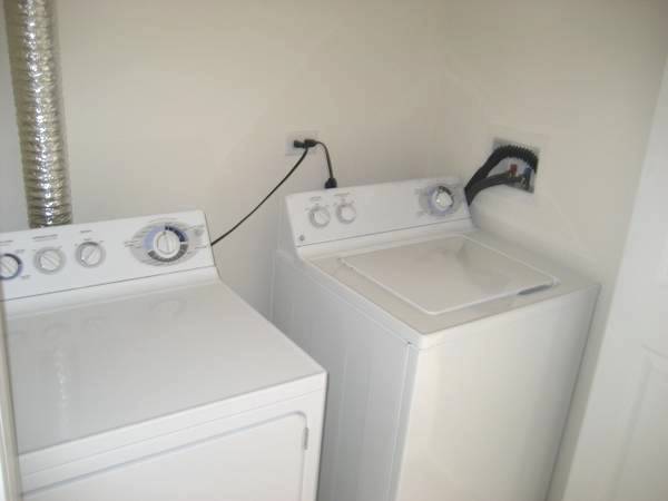 928 Charlton Lane, Naperville, IL 60563