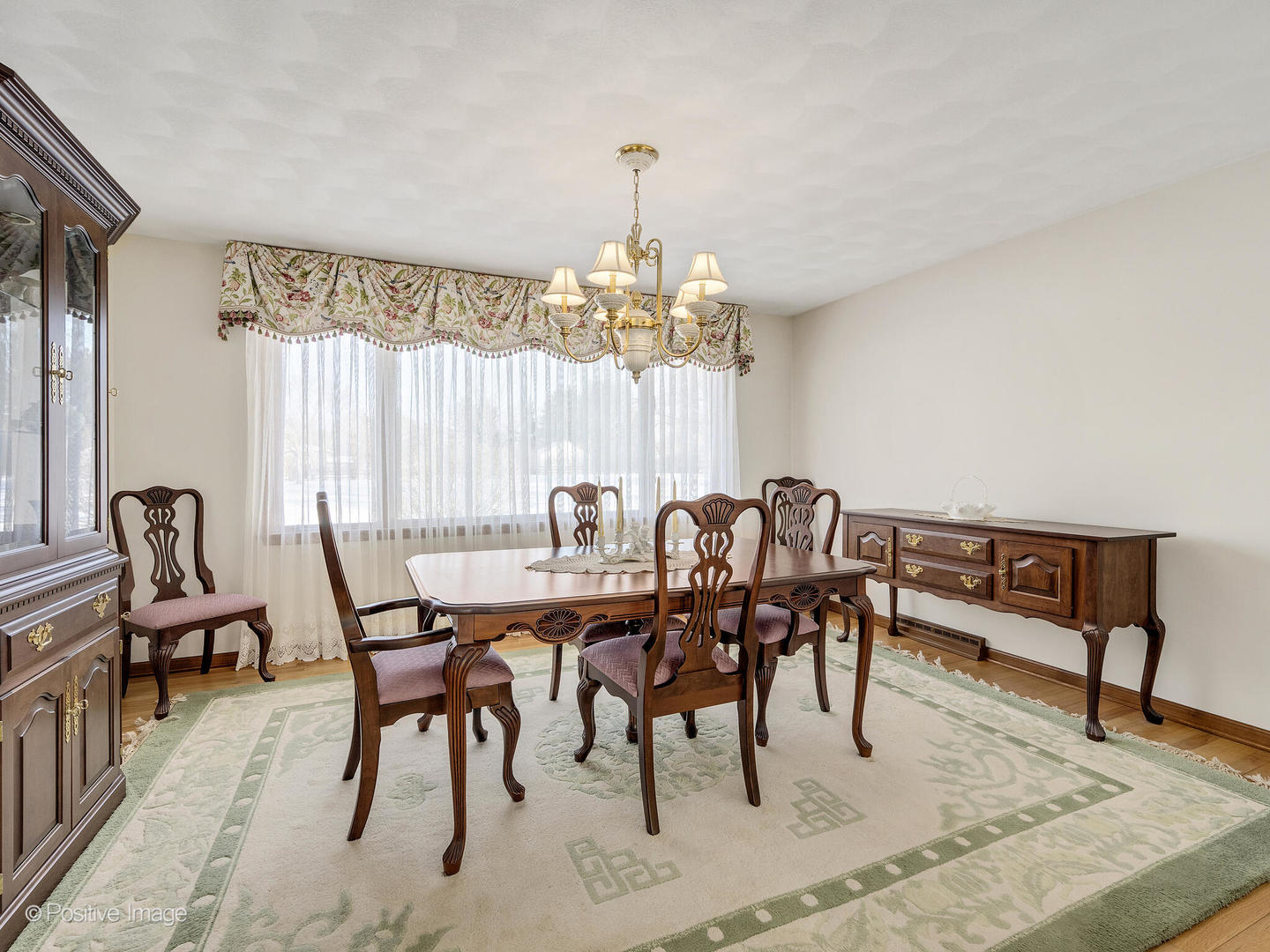 28W472 Cape Avenue, West Chicago, IL 60185