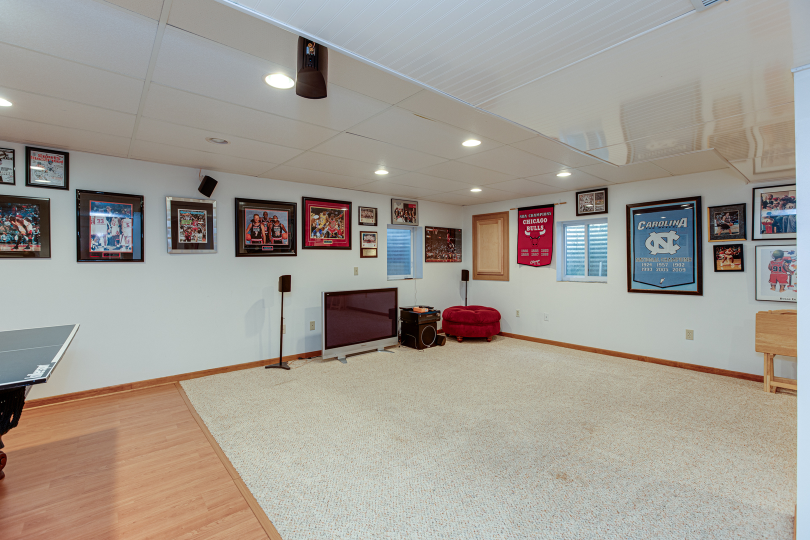 833 E Sterling Avenue, West Chicago, IL 60185