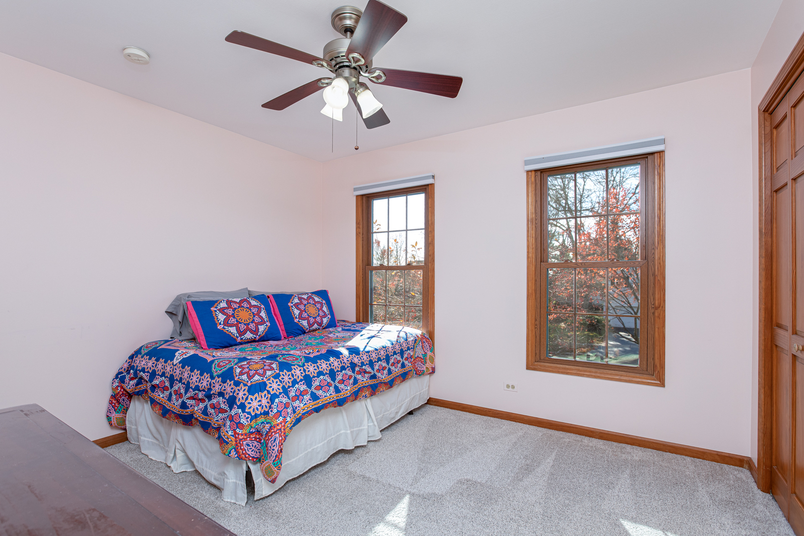 833 E Sterling Avenue, West Chicago, IL 60185