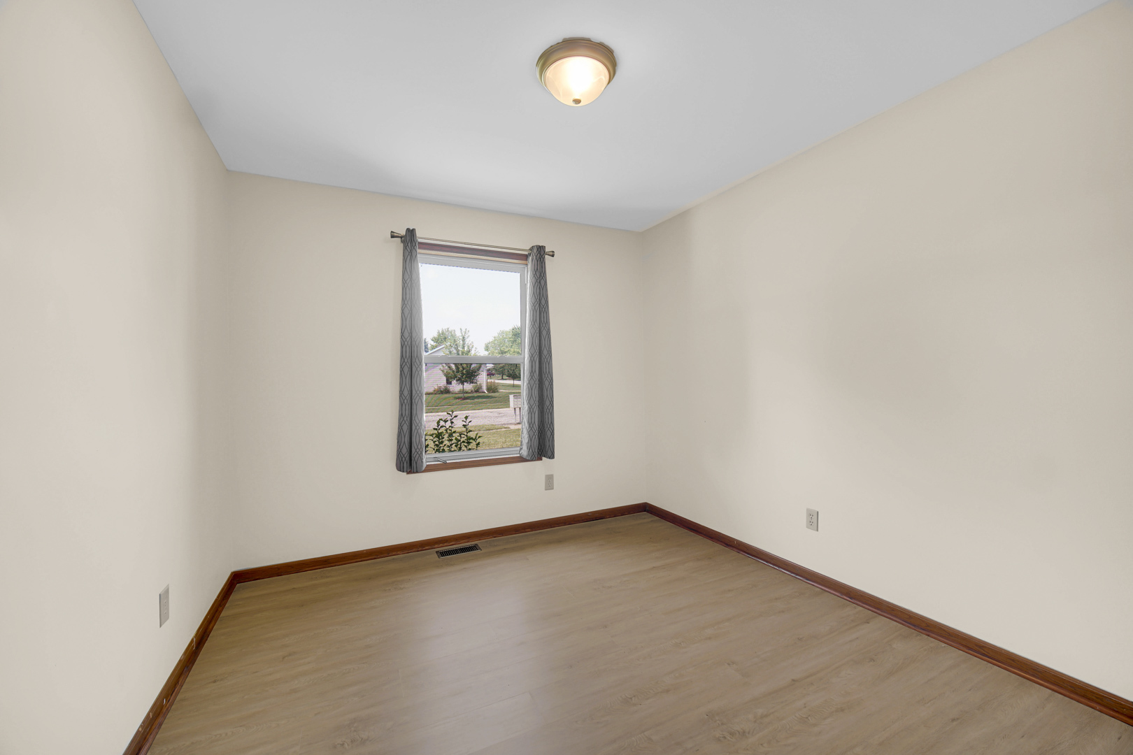 342 Woodbridge Drive, Lowell, IN 46356