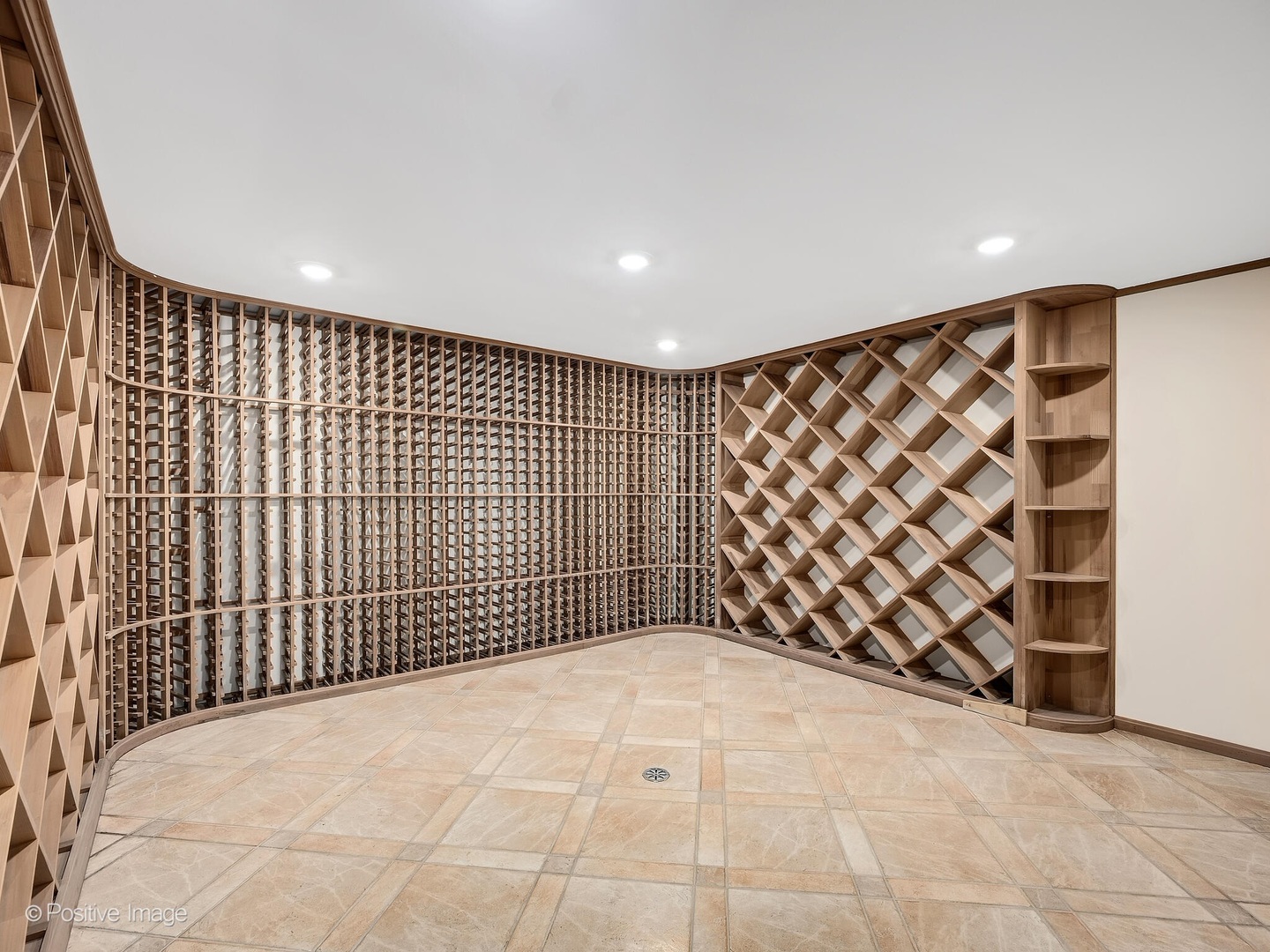 20 Natoma Drive, Oak Brook, IL 60523