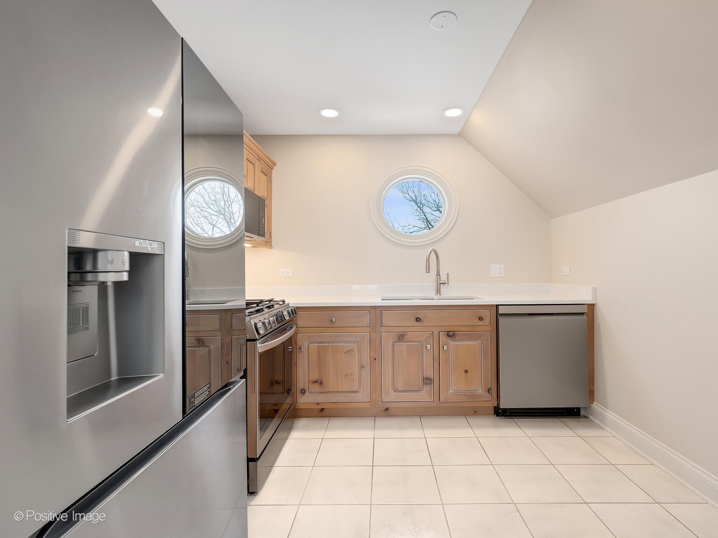 20 Natoma Drive, Oak Brook, IL 60523