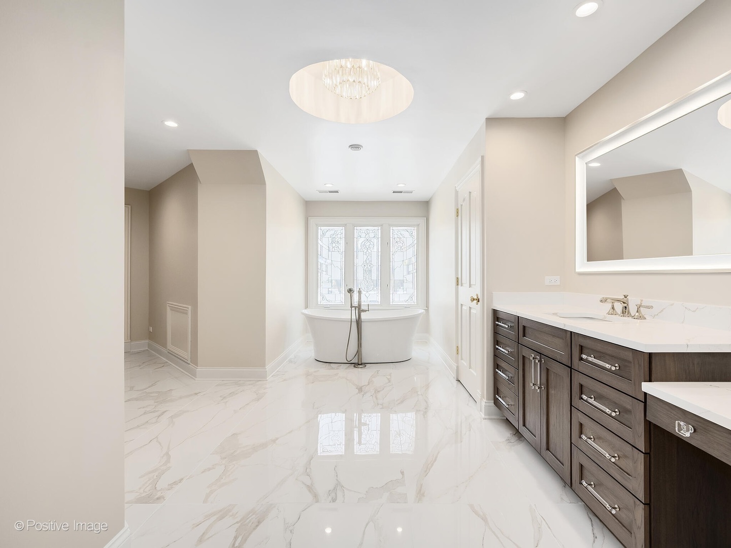 20 Natoma Drive, Oak Brook, IL 60523