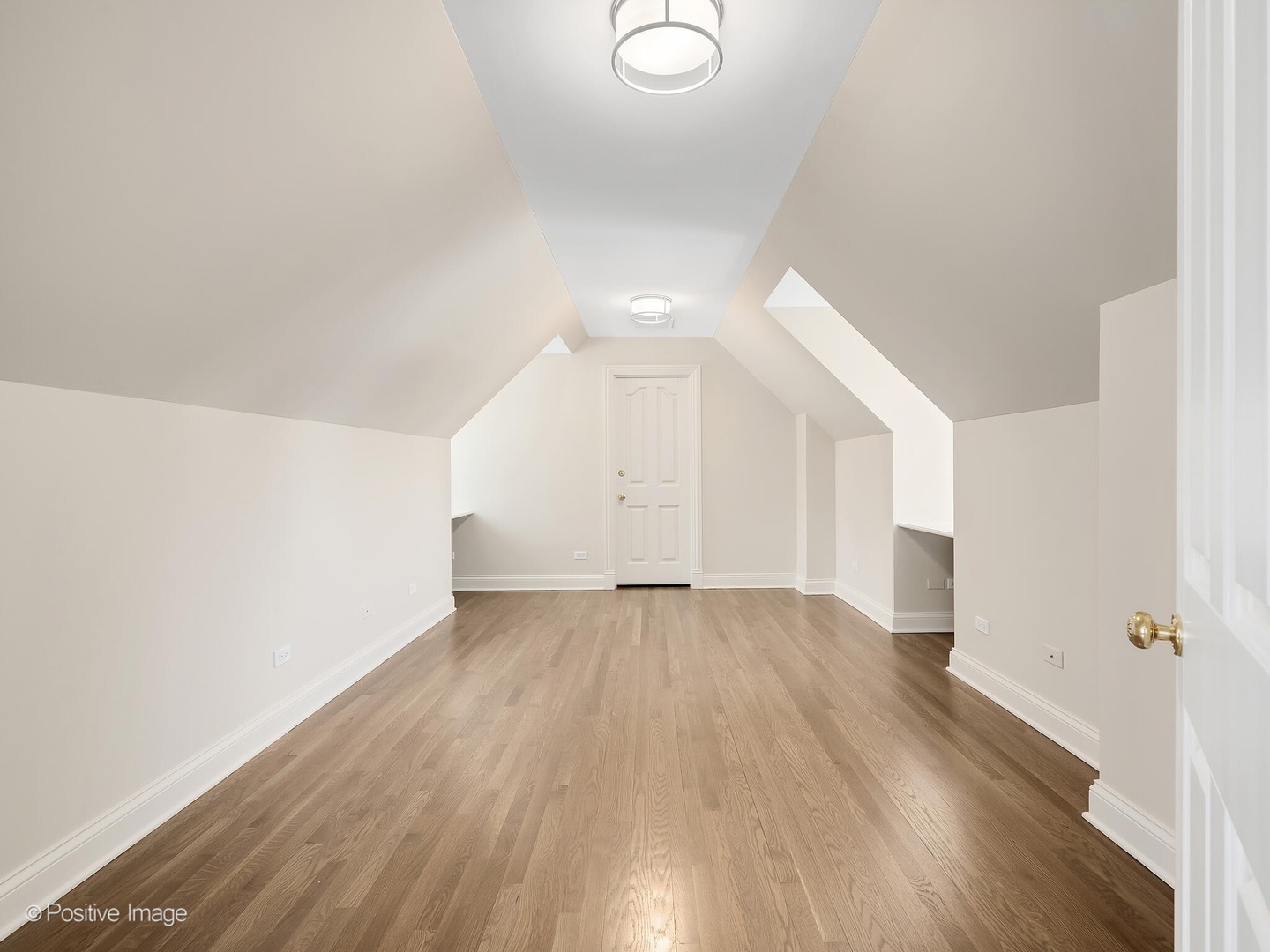 20 Natoma Drive, Oak Brook, IL 60523